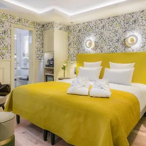 Hotel Cambon, Parigi