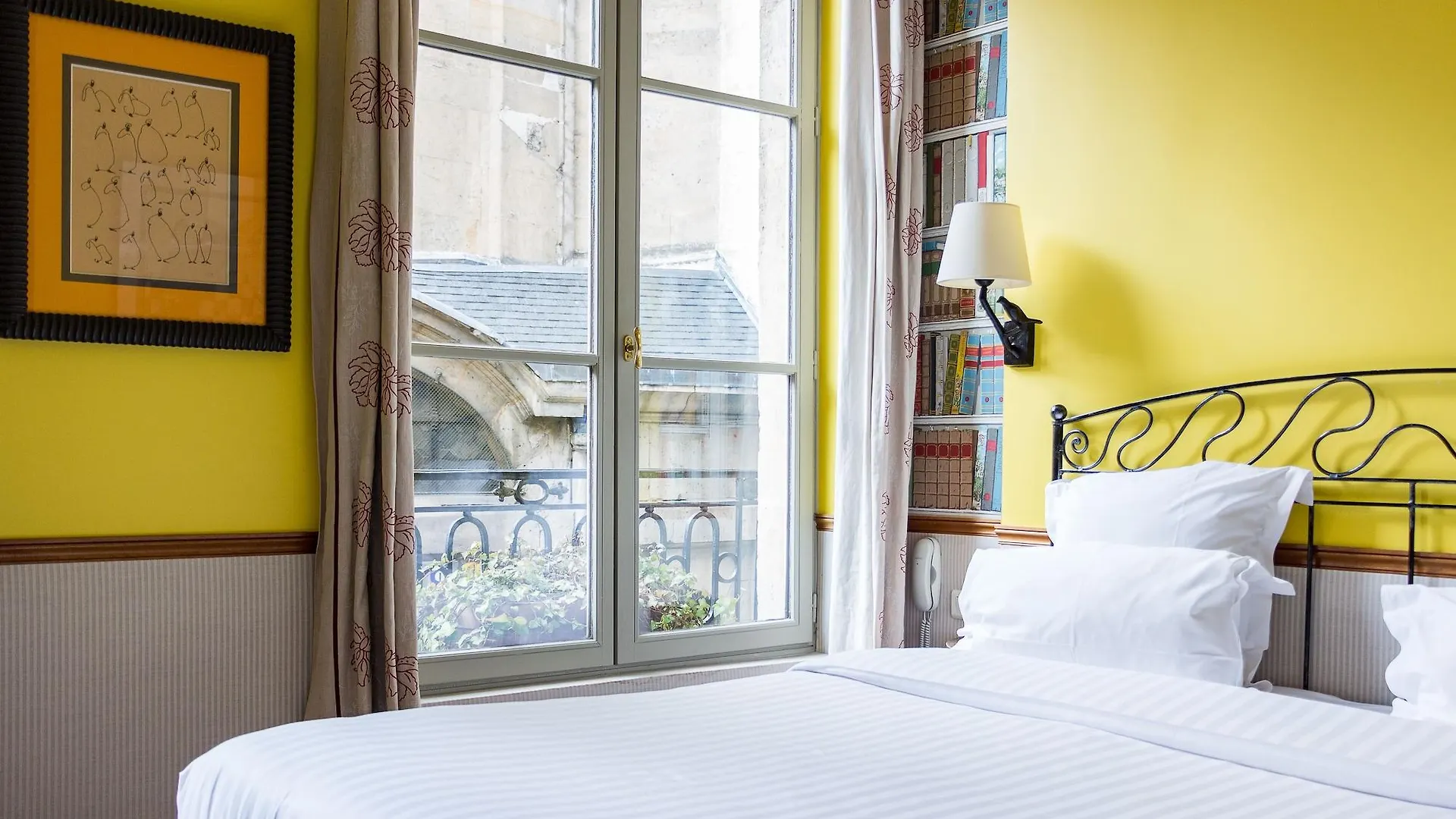 ****  Le Relais Saint Sulpice Hotel Paris France